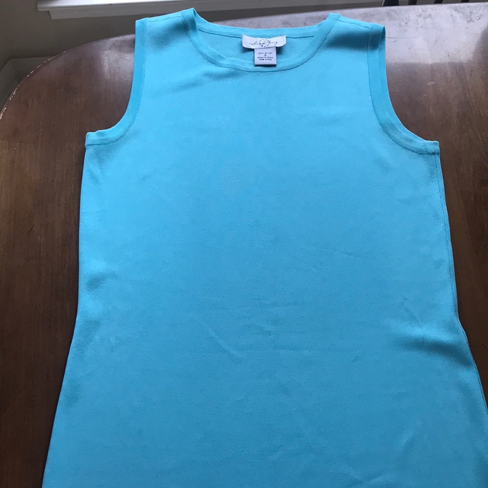 Cute straight line blue dress.